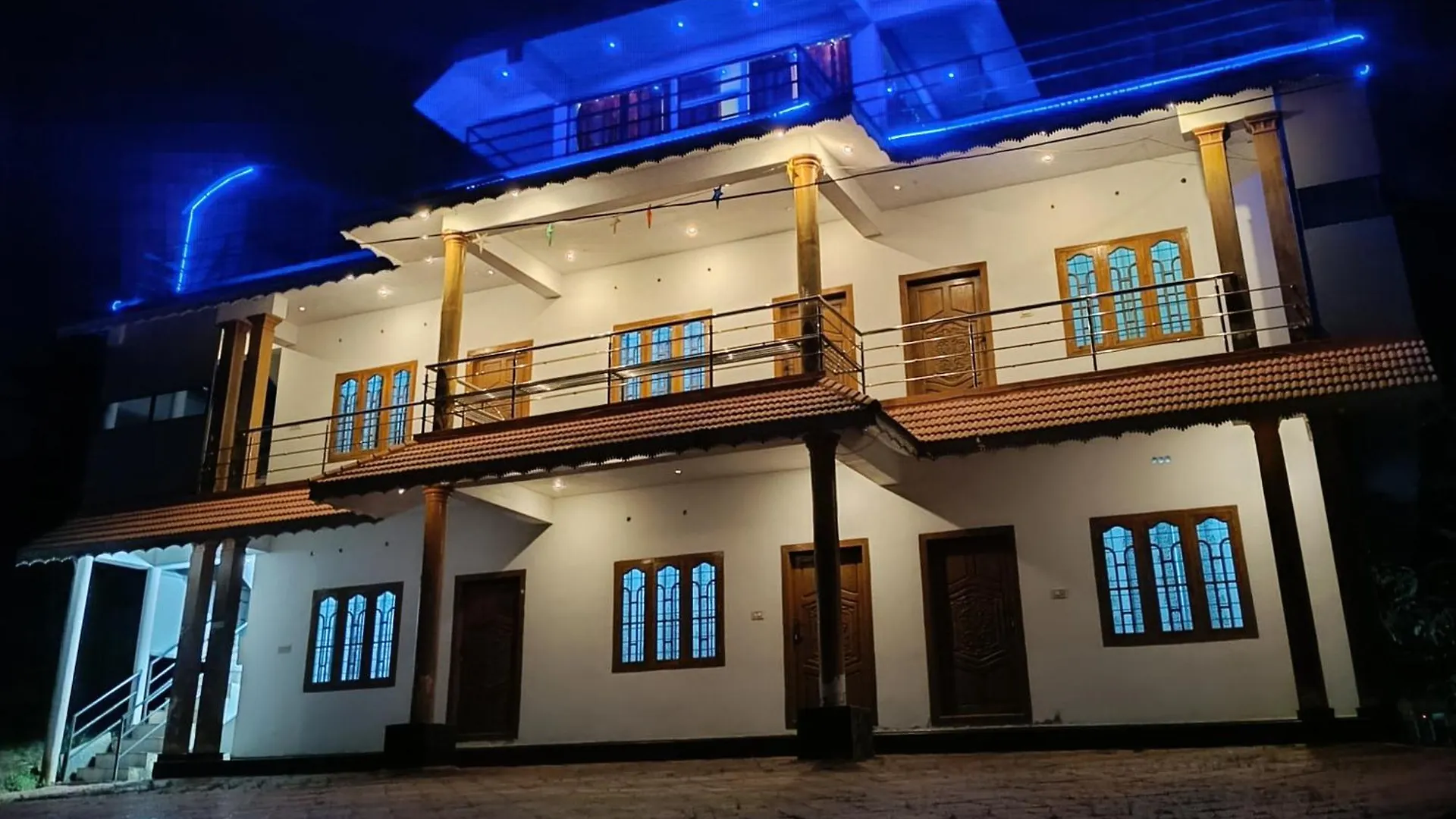 Namasthe Hotel Thekkady